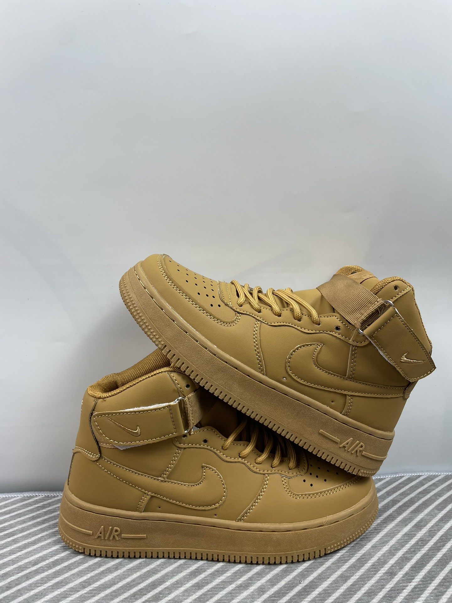 NK Air Force 1 Mid AF1 空军一号中帮 小麦色 码数36-44