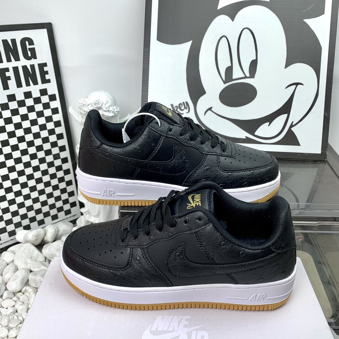 Nike Air Force 空军一号黑白鸵鸟 高版本 36-44码  男女现货