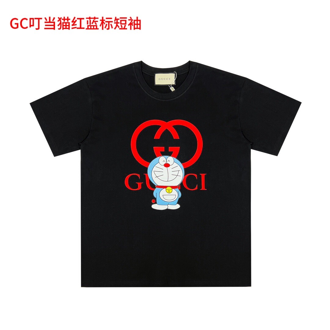 GC叮当猫红蓝标短袖原单品质米色专属颜色,原标Gucci古驰联名哆啦A梦印花短袖T恤面料：采用32支精棉双纱面料，不起球 不缩水 不褪色，同缸定染32支双股1×1螺
