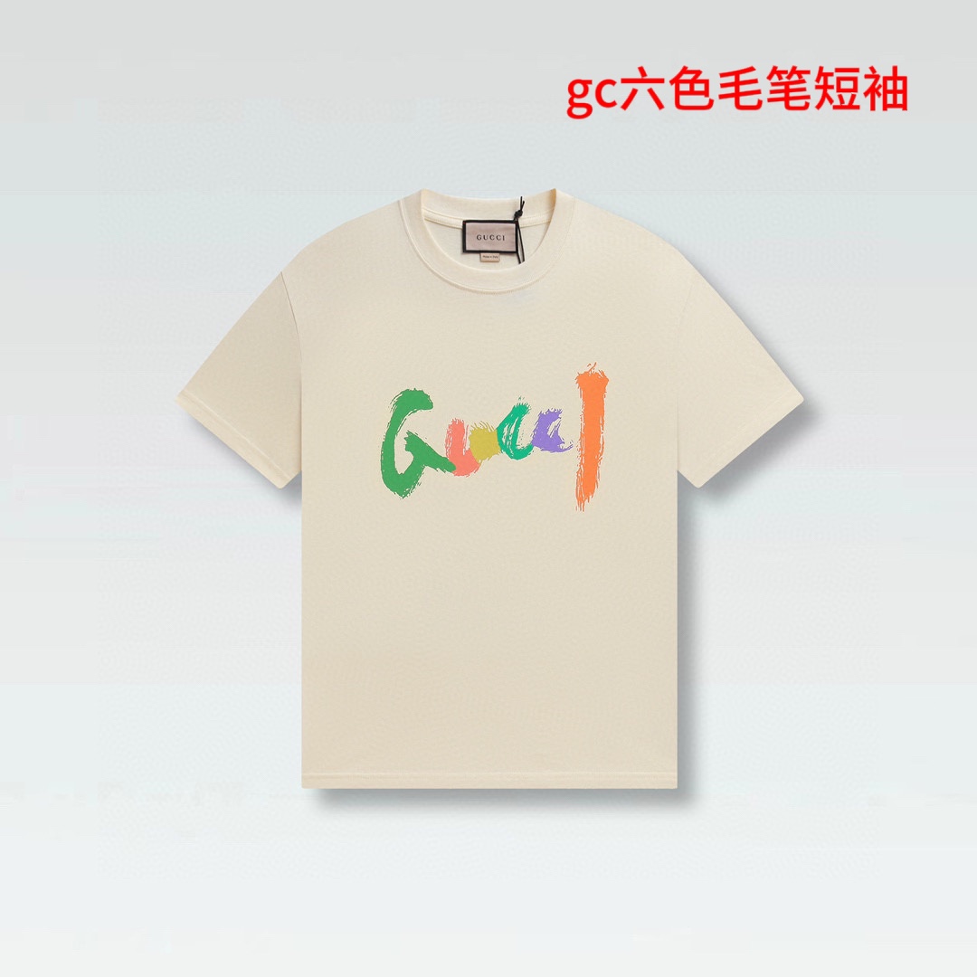 gc六色毛笔短袖Gucci新品！2024早春系列200克重短袖选用客供定制200克100%纯棉面打造,面料手感细腻，厚实有质感的纯棉布 高密度的机织工艺，如棉絮般柔紧致舒