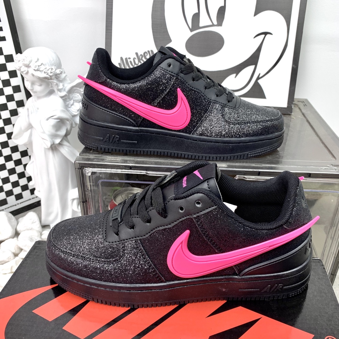  Nike Air Force 1 Low 空军一号低帮 满天星黑粉 码数36-44 男女现货