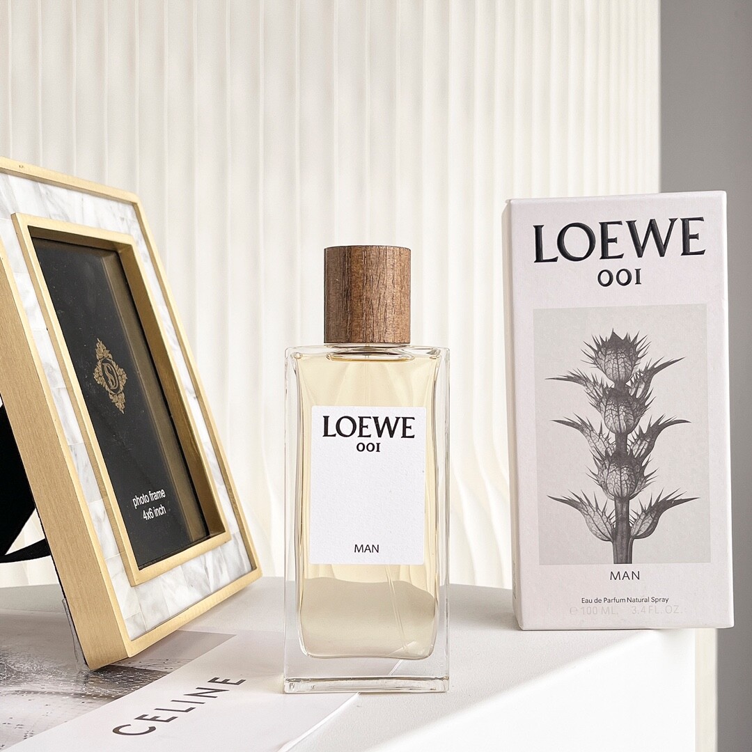 罗意威事后清晨男士香水100ml罗意威Loewe 香水系列以“缠绵之后，破晓之时”这个颇有凄美之感的表达为概念，系列名字就叫“001”系列香水灵感来于青年