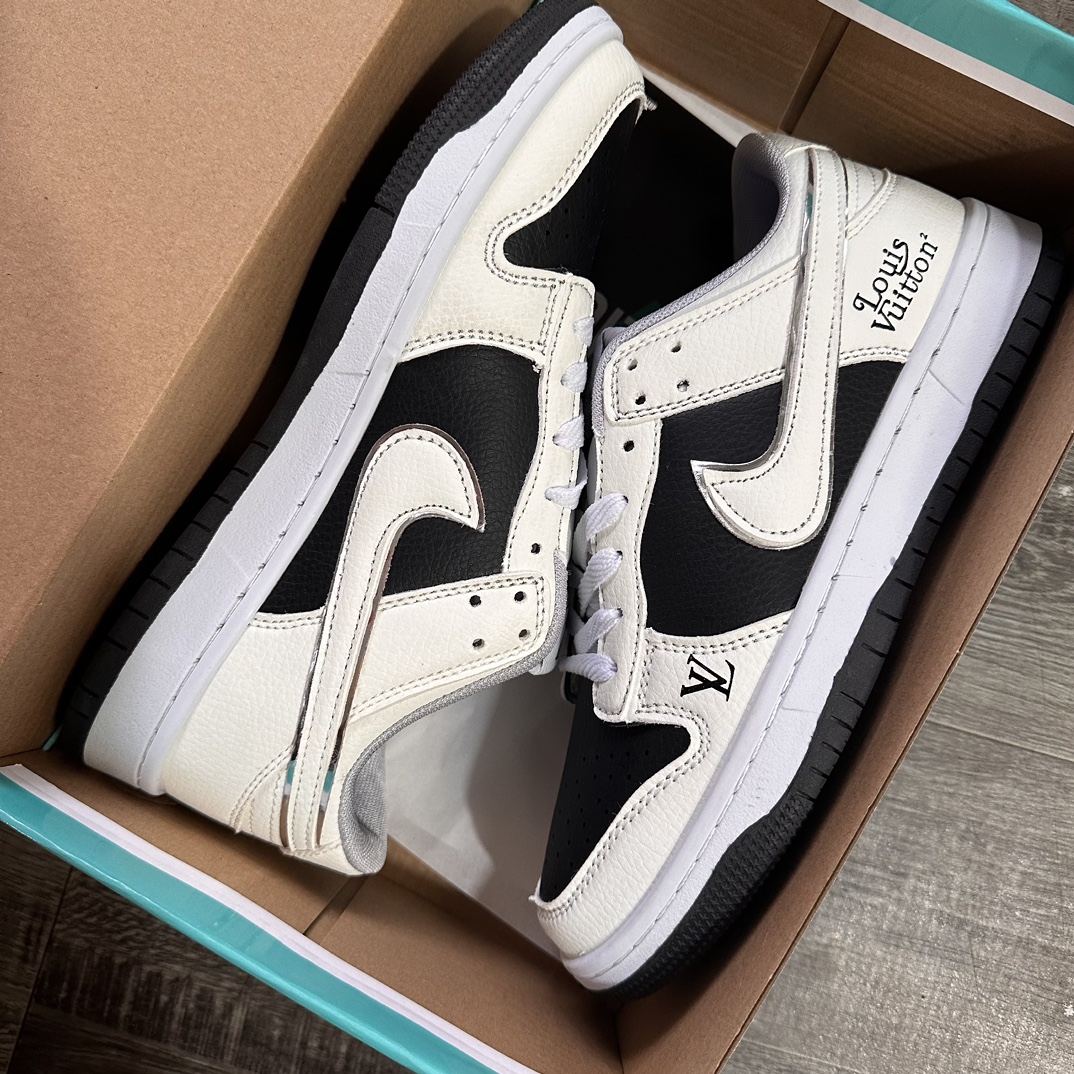  Nike SB Dunk Low SB联名白灰黑  码数36-44 男女现货