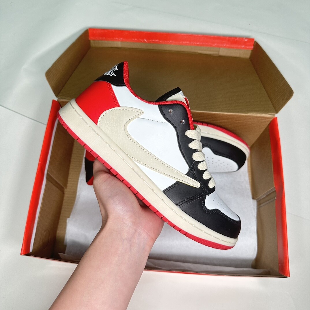   乔一AJ1低帮鬼脸白黑红倒钩 男女现货码数size：36～44码