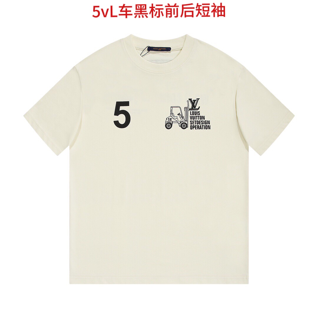 5vL车黑标前后短袖Louis Vuitton/路易威登LV 21Fw 上海走秀VIP限定款圆领短袖T恤版型轻松休闲,不紧身也不宽松,正常版型。正反面1V工作室大型单色印花,倡导了“ Stay there,we' 11 come to you,在这里,我们会你的存在意义Size: M-4xl颜色，杏色