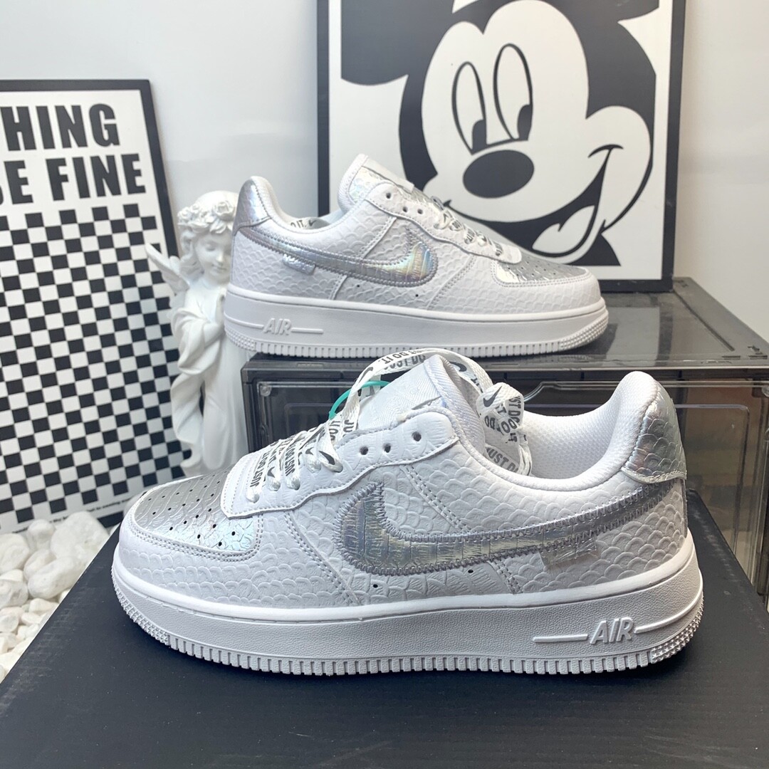 空军一号低帮龙纹炫彩 Nike Air Force 1 Low 尺码 36-44 男女现货 A2