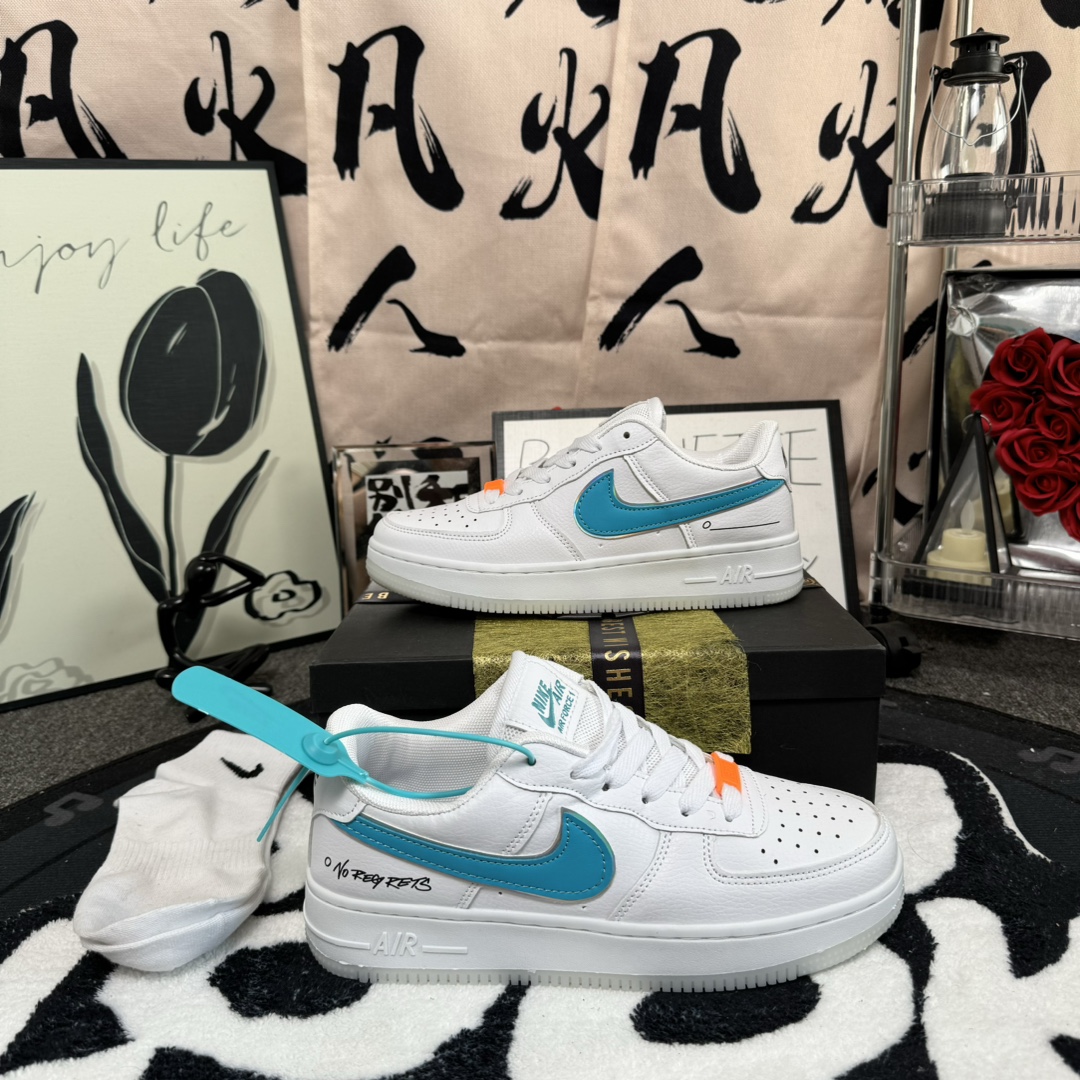 Nike Air Force 1 Low 空军一号 白蓝 尺码：36-40 女款现货