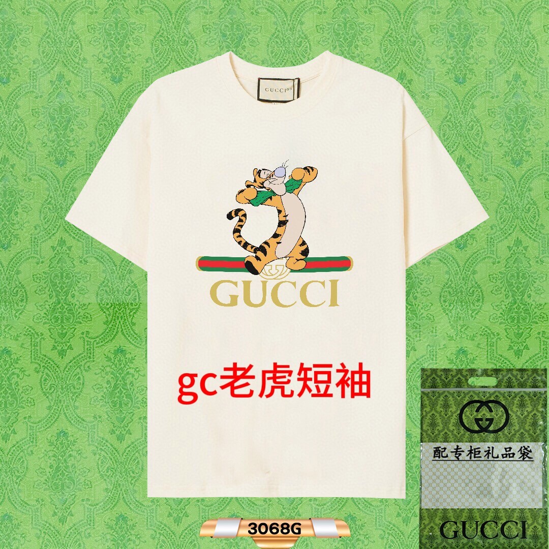 gc老虎短袖GUCCI~古驰 当季新品数码印花短袖T恤，耐洗不掉色。- 购入原版开模打造，全套定制辅料，细节决定成败。- 颜色：黑色 杏色- 尺码： M-4xl- 面料：采用200g纯棉- 辅料: 全套定制辅料- 无性别区分 男女同款