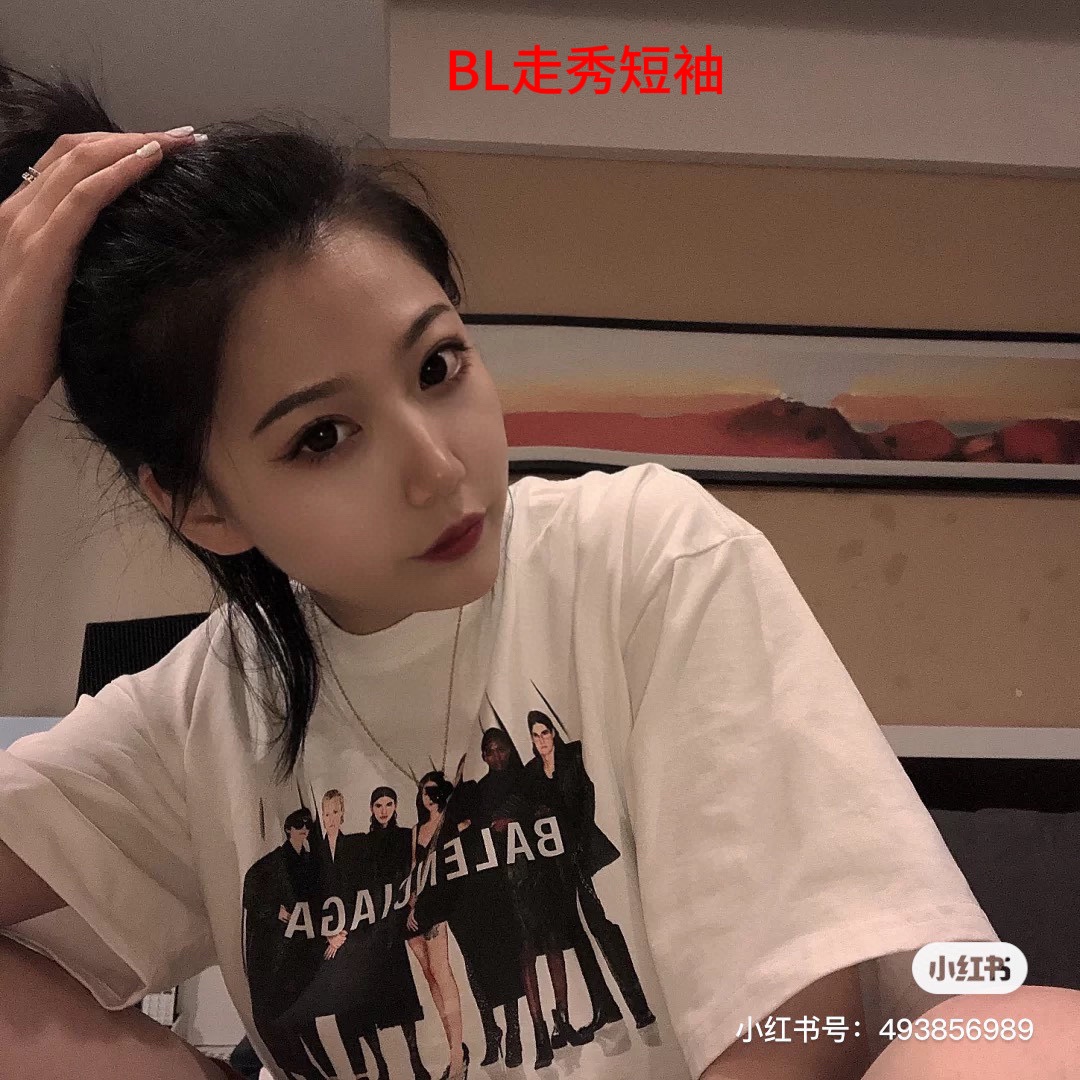BL走秀短袖七天无理由退换 售后无忧巴黎世家人像春夏新款情侣短袖 小红书爆款，国外专柜销售冠军，无数潮人必备刚需！这次从法国代购买入，一比一打版，面料