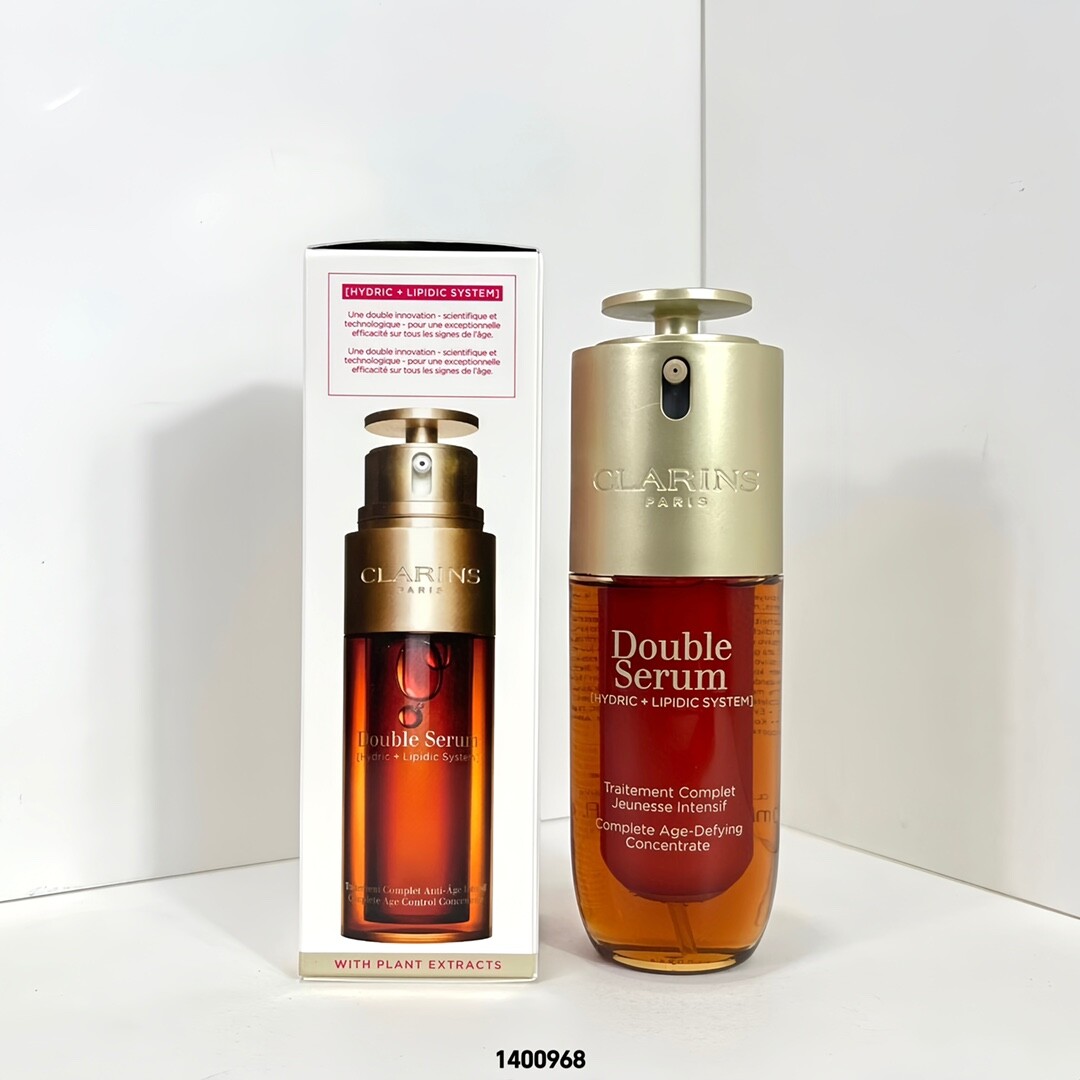 娇韵诗双萃精华小胖子50ml娇韵诗双萃精华小胖子50ml 脸蛋一夜回春｜精华篇简装白盒娇韵诗小胖子双萃精华小胖子设计略带点可爱 新版是没有盖子的按钮可根据用量旋转调节，精华也依然是水油分离的，新版成分也有升级，维稳抗老，祛黄提亮yyds！！