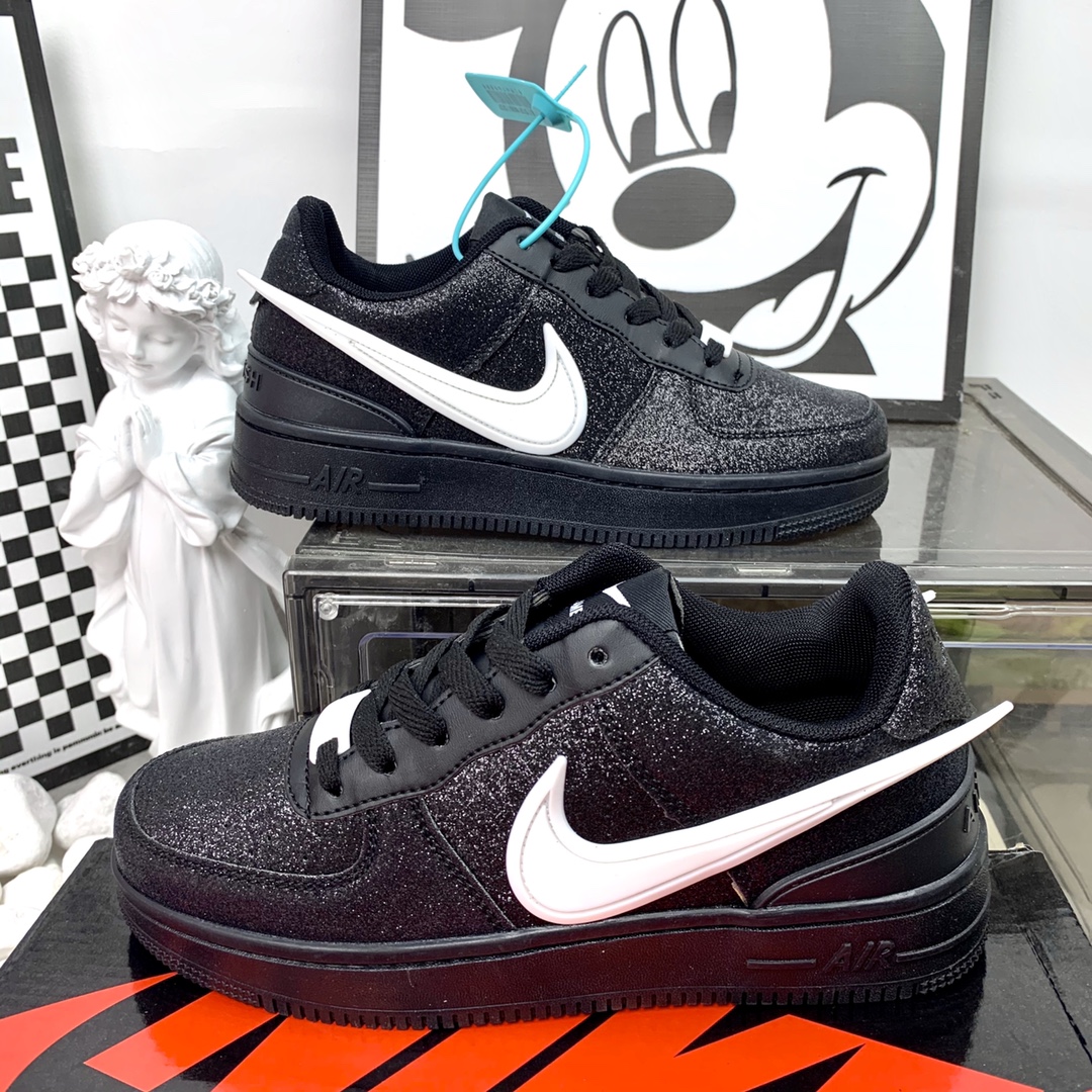  Nike Air Force 1 Low 空军一号低帮 满天星黑白 码数36-44 男女现货