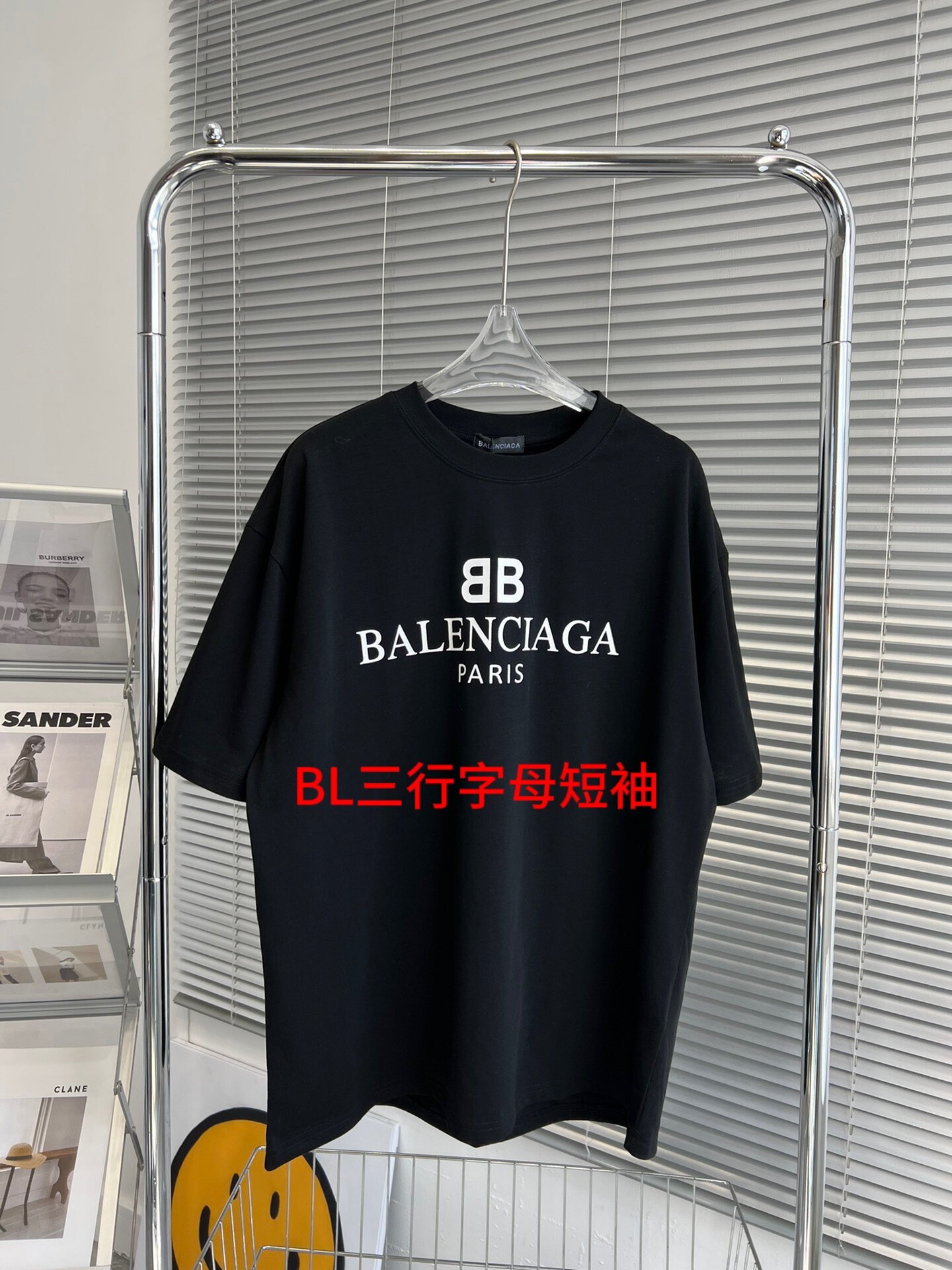 BL三行字母短袖巴黎世家BB经典印花OS版型宽松落肩短袖T恤男女同款bb元素时尚圆领短袖T恤，一款日常休闲百搭的基础纯色T恤，此款T恤采用客供顶级100％ 200克全