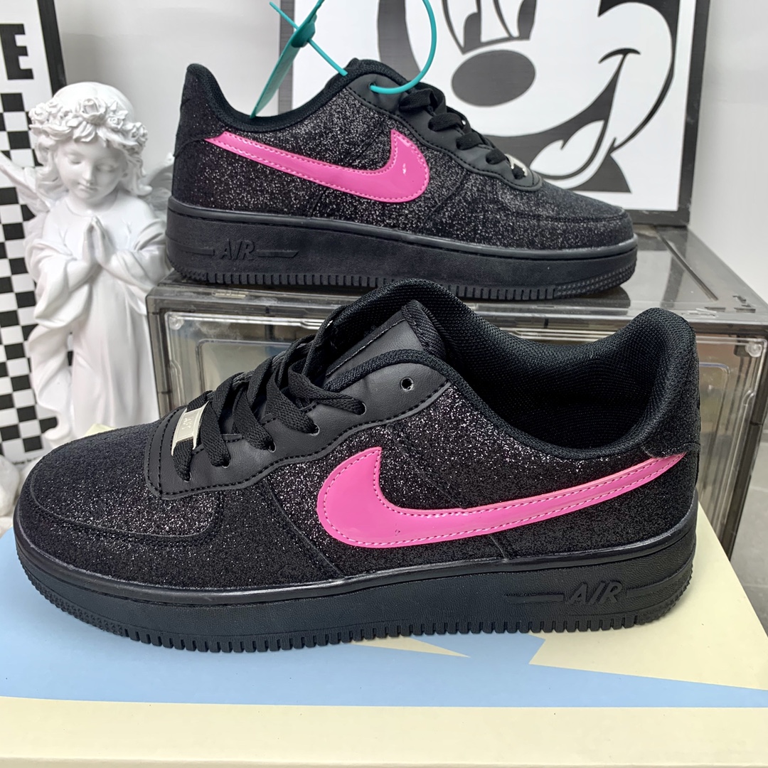 Nike Air Force 1 Low 满天星黑粉 尺码 36-44 男女现货